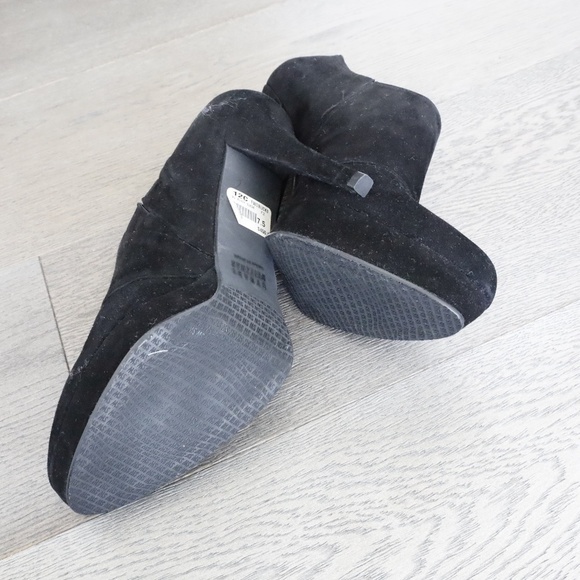 Stuart Weitzman Two Bucks Booties - Picture 6 of 6